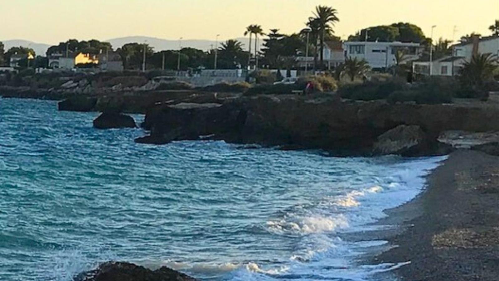 Las Tres Palmeras Vinarós Luaran gambar